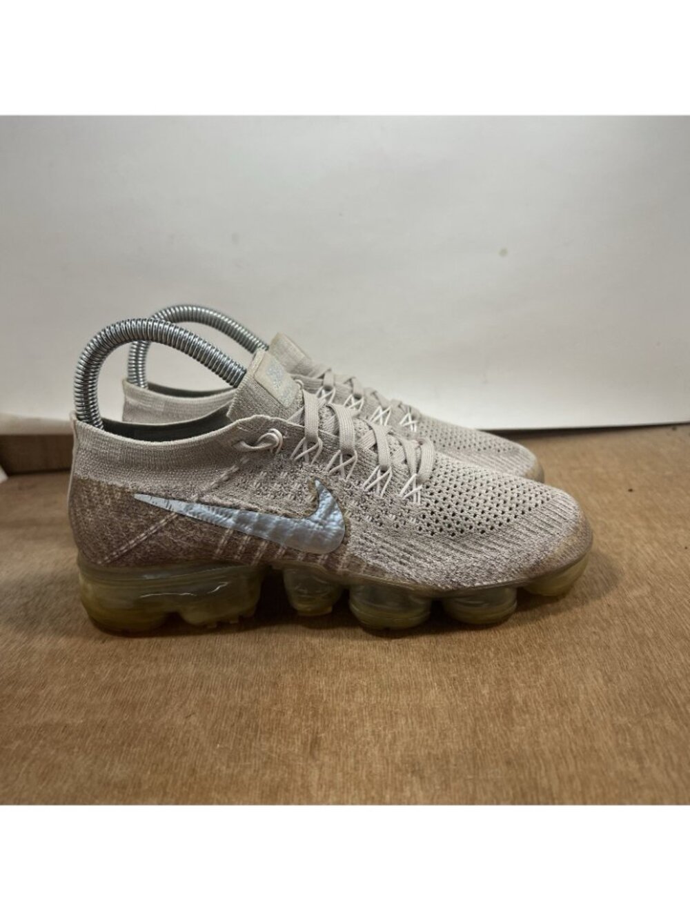 Nike Air Vapormax Flyknit 849557-202 Women’s Size 5 Chrome Sunset Glow Shoes